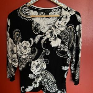 Women’s White House Black Market Black and White Floral Cardigan Rhinestones
